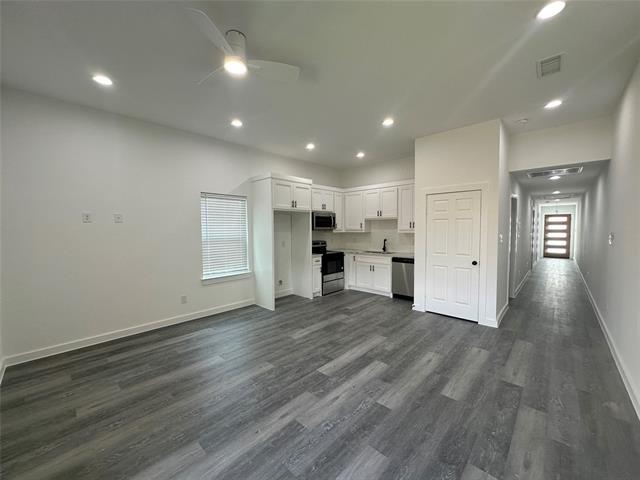 Foto del edificio - 3305 Mineola St