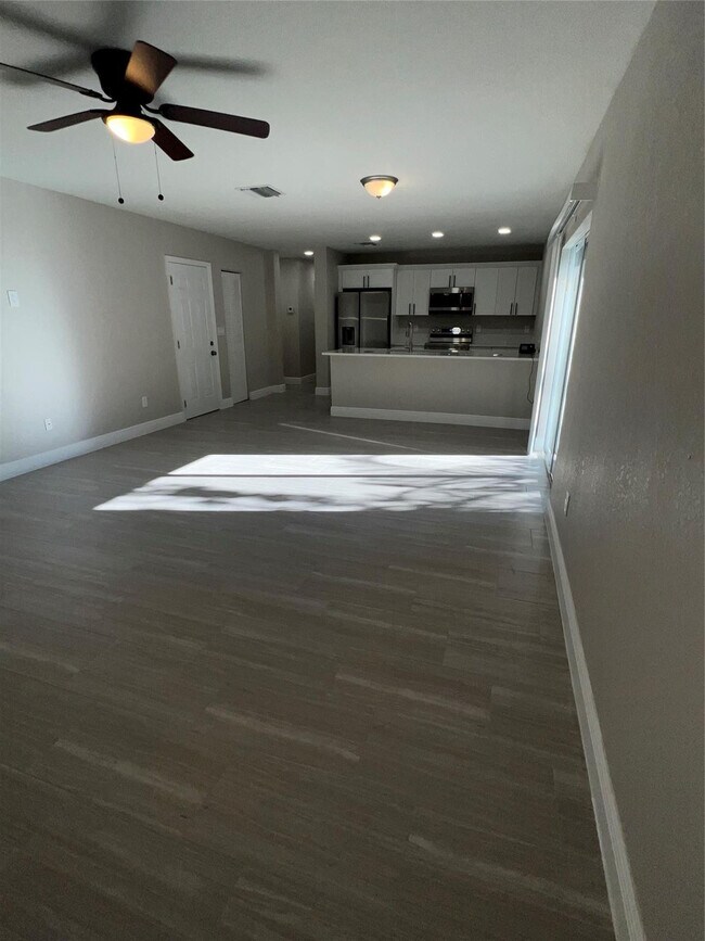 Foto del edificio - 860 SW 10th St