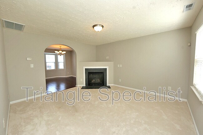 Foto del edificio - 1909 Raj Dr