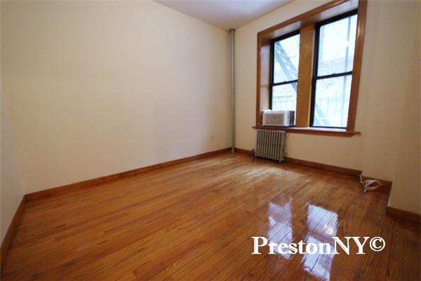 Building Photo - 106 Mulberry St