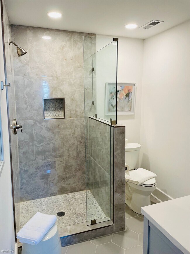 Foto del edificio - 2 br, 2 bath Duplex - 20 Rose Lane B UPSTAIRS