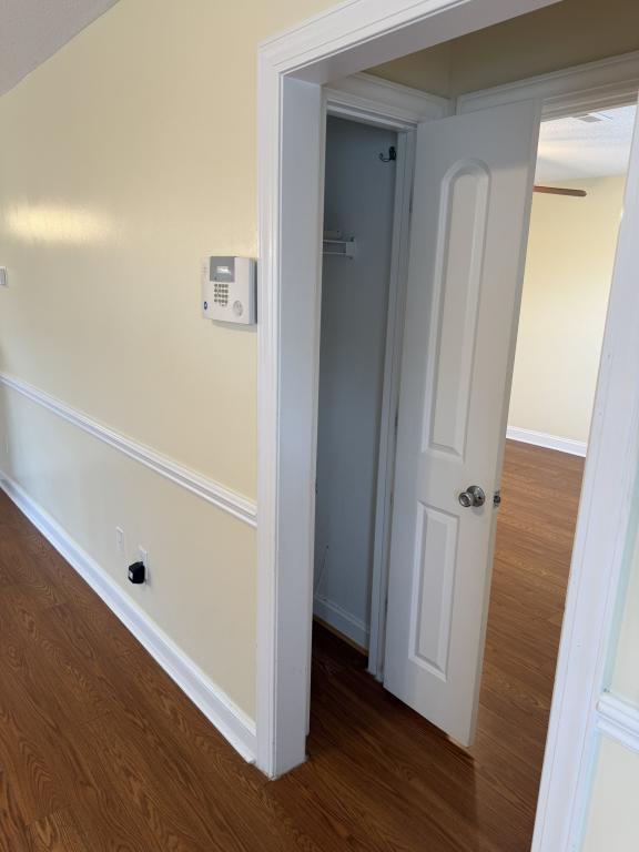 Building Photo - 2556A Saddleback Dr