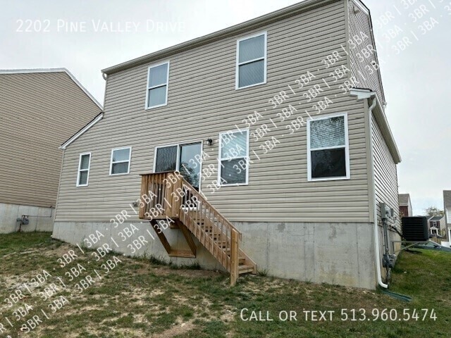 Building Photo - 2202 Pine Valley Dr