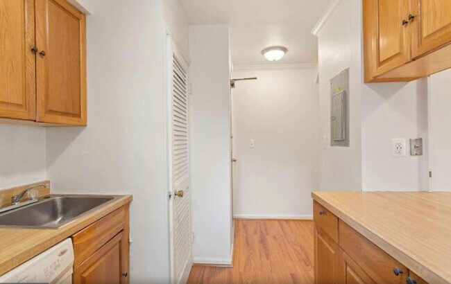 Condo entrance - 2059 38th St SE