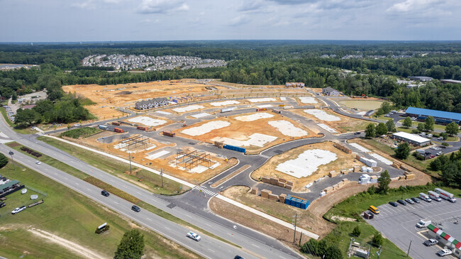 Building Photo - Advenir at Varina Oaks