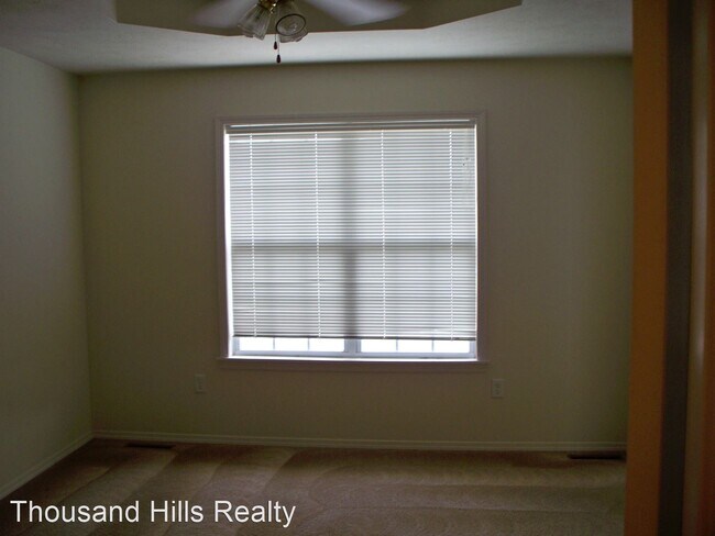 Foto del edificio - 3 br, 3 bath House - 170 Forest Lane