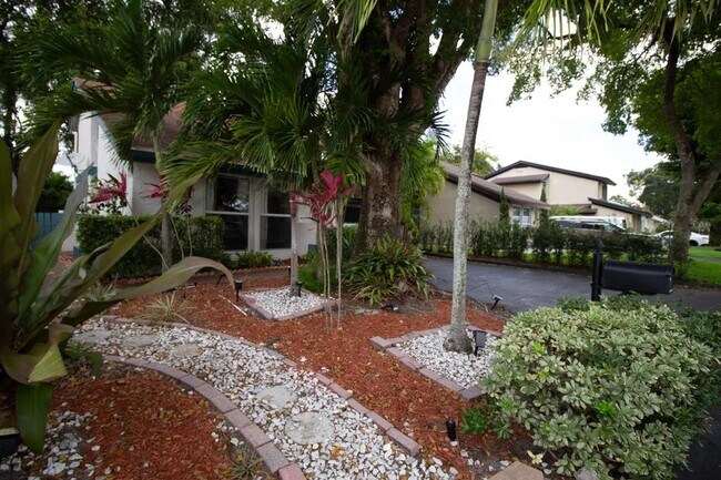 Foto del edificio - 8321 SW 39th Ct