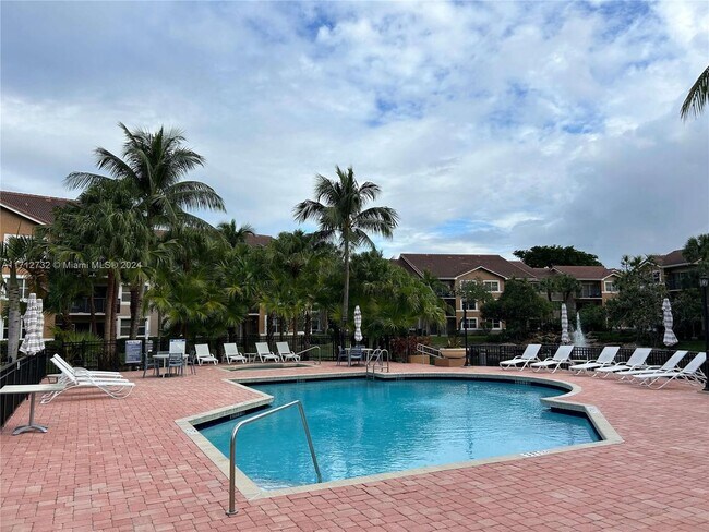 Foto del edificio - 8977 Wiles Rd