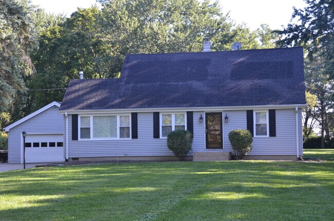 Foto del edificio - 7060 Osage Rd