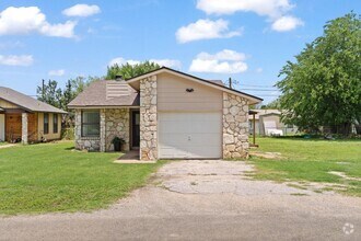 Building Photo - 609 Aspen Ln