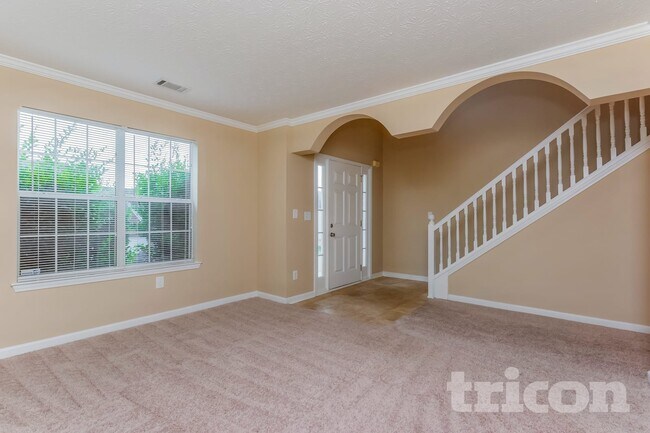 Building Photo - 2957 Jenkins Dr