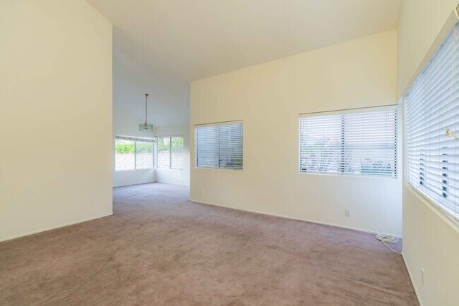 Foto del edificio - Beatiful house next to golf course.