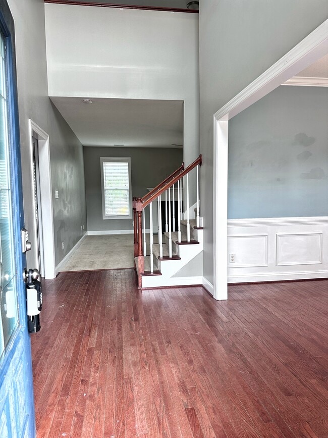 Building Photo - 114 Hills Lorough Loop