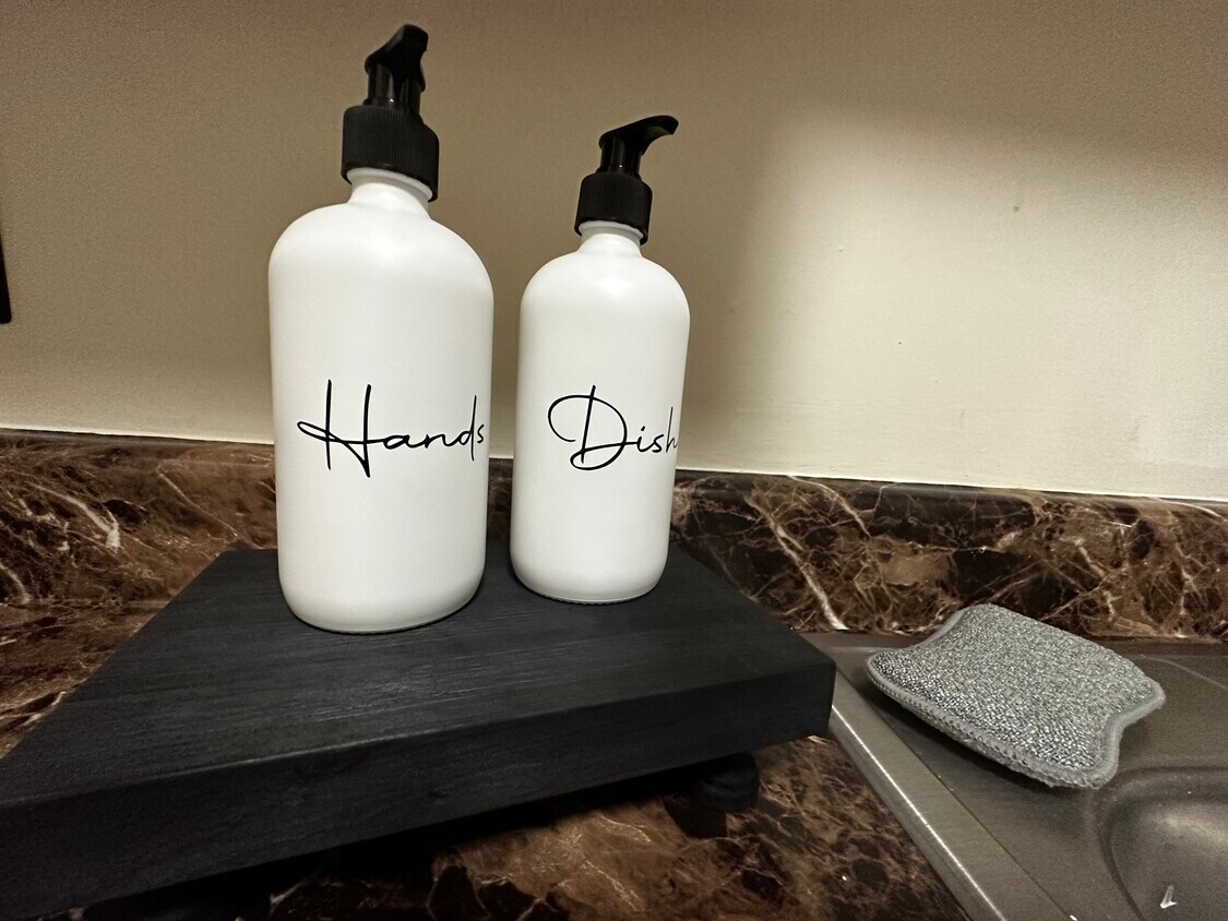 110 Robbins Ave Unit 110C Robbins, Jamestown, NC 27282 Apartments in