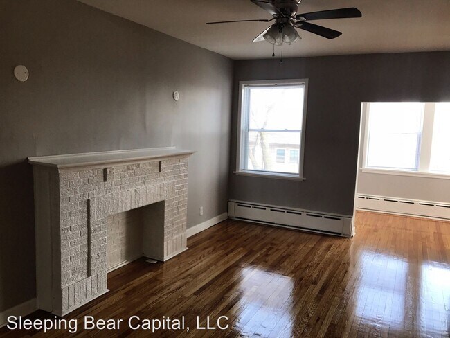 Building Photo - 3901 W Jackson Blvd
