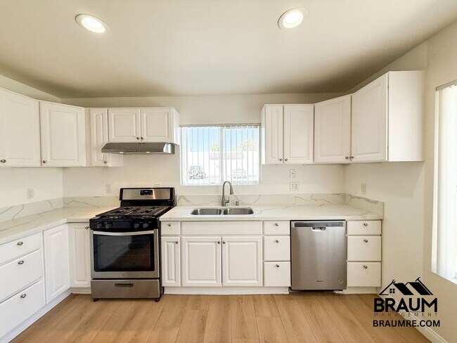 Foto del edificio - 1415 Centinela Ave