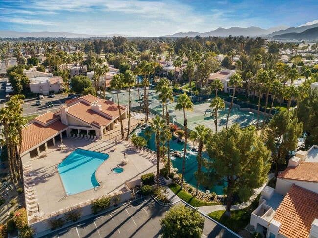 Building Photo - 35200 Cathedral Canyon Dr