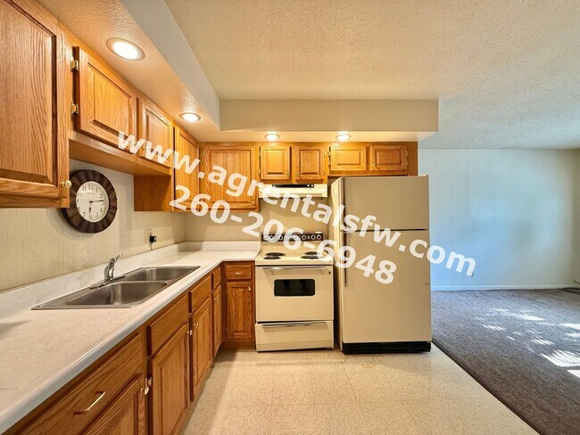 Foto del edificio - 1042 Lewis Pl