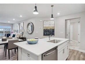 Building Photo - 5289 Long Pointe Pass