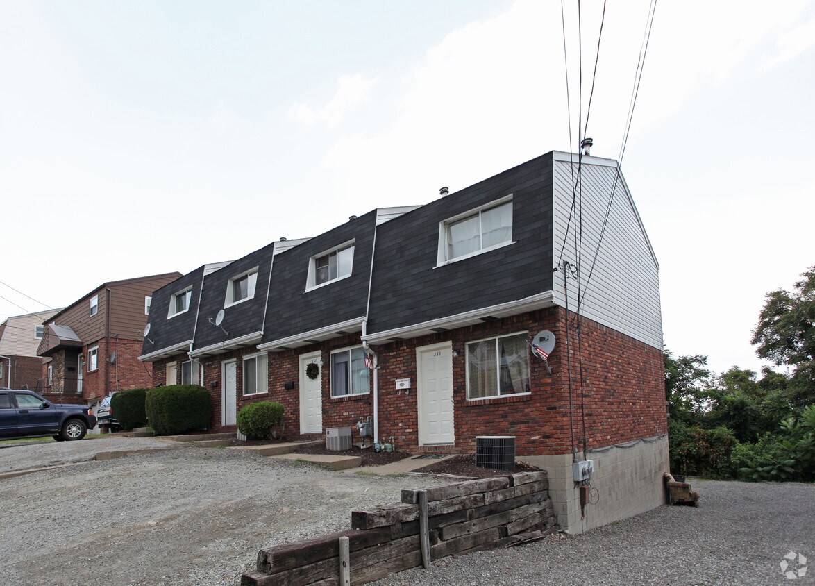 327353 Dersam St, Mckeesport, PA 15133 Apartments in Mckeesport, PA