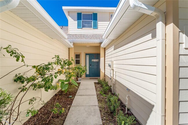 Building Photo - 8927 Iron Oak Ave