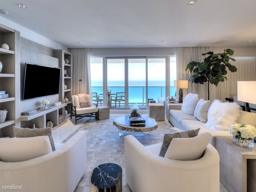 Foto principal - 50 South Pointe Dr