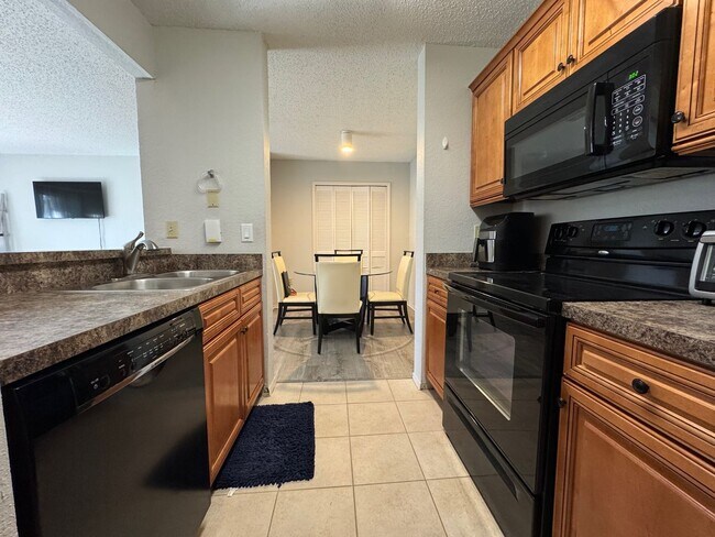Foto del edificio - 3705 SW 27th St