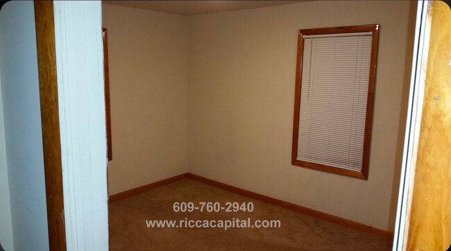 Building Photo - 507 Wilbur Ave
