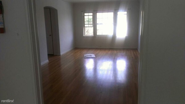 Foto del edificio - 947 S Bedford St