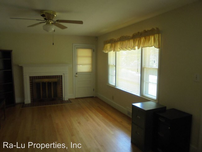 Foto del edificio - 3 br, 1 bath House - 2053 Old Hollow Rd