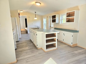 Building Photo - 612 Jug Brook Rd Building Photo - 612 Jug Brook Rd