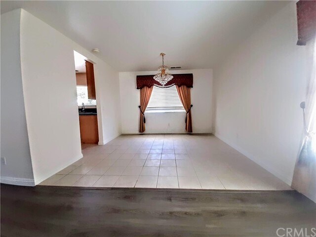 Building Photo - 651 Pantera Dr