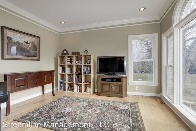 Foto del edificio - 5 br, 5.5 bath House - 1917 Brighton Dam Rd