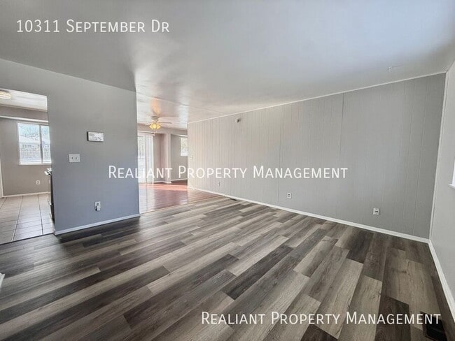 Building Photo - 10311 September Dr