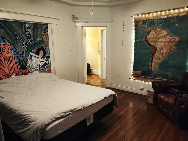 Foto del edificio - 230 Judah St