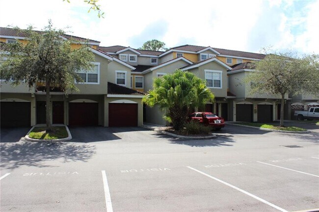 Building Photo - 5701 Bentgrass Dr