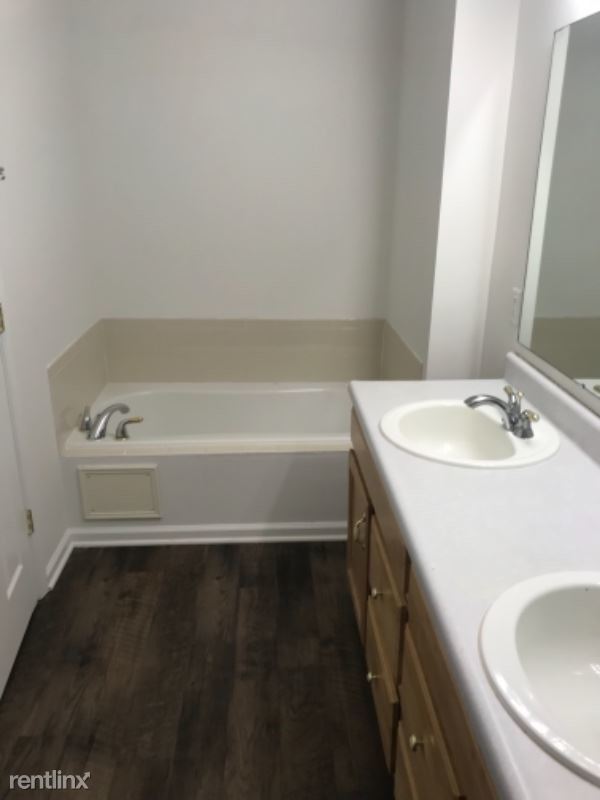 Building Photo - 3 br, 2 bath Condo - 4823 Flat Stone Pl