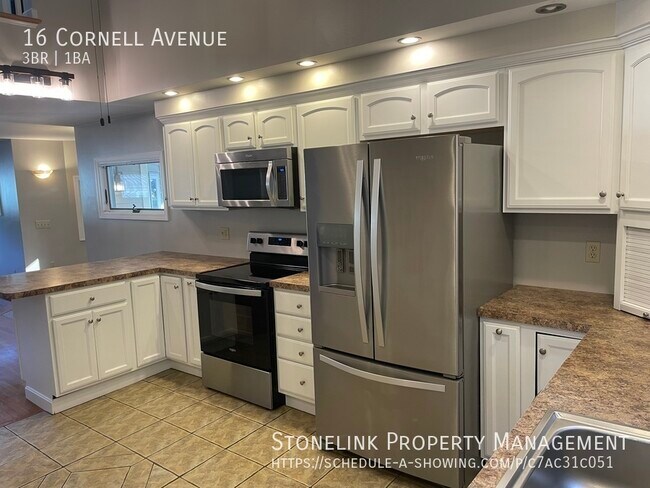 Foto del edificio - 16 Cornell Ave