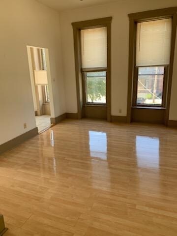 Foto del edificio - 119 E Oak St