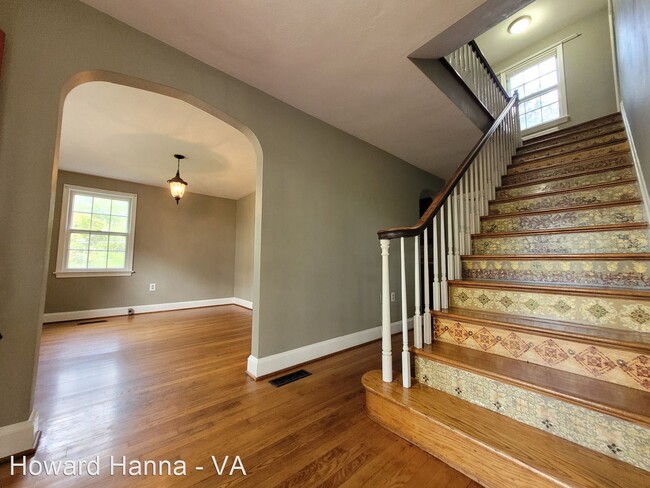 Building Photo - 4 br, 2.5 bath House - 5240 Riverwood Road