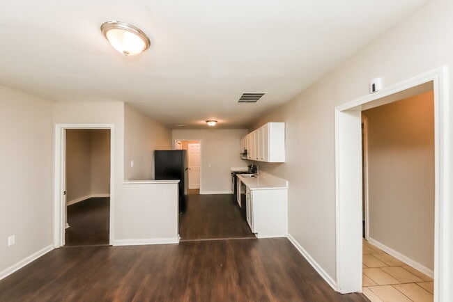 Foto del edificio - 730 Parker St