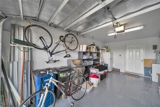 Building Photo - 13225 Silver Thorn Loop