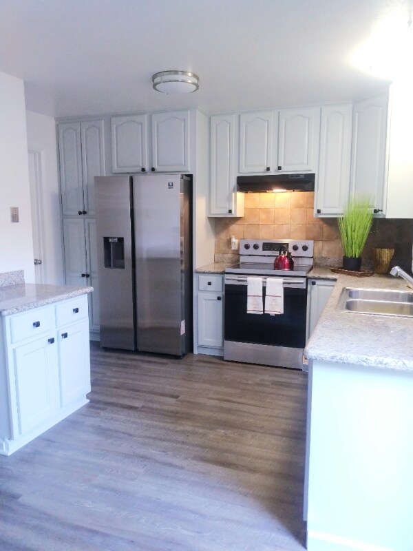 Foto del edificio - 2316 Warfield Way