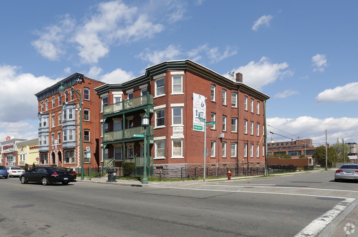 Park And Main Apartments Hartford Ct