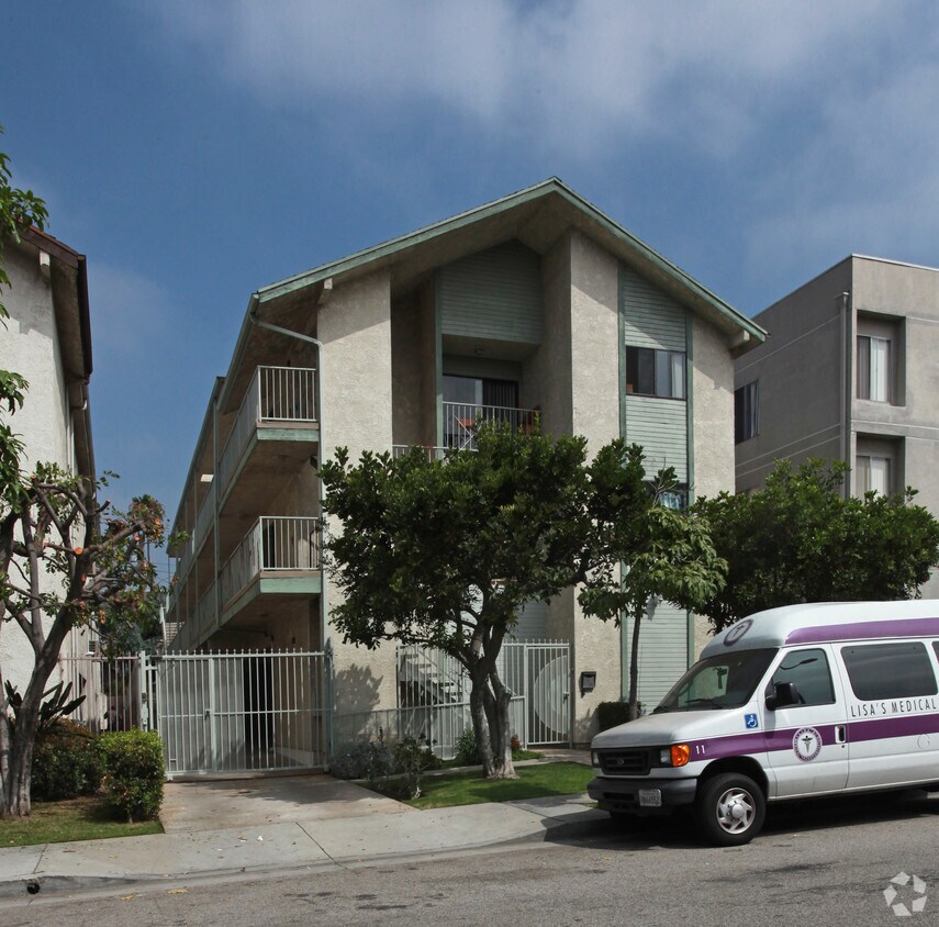 1045 Justin Ave, Glendale, CA 91201 Apartments 1045 Justin Ave