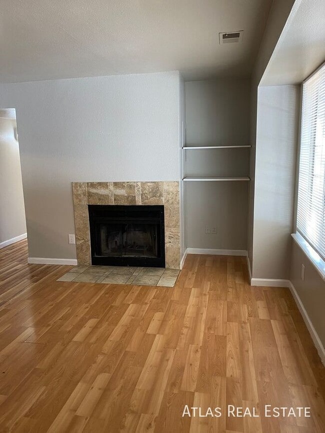 Building Photo - 851 S Uravan Ct