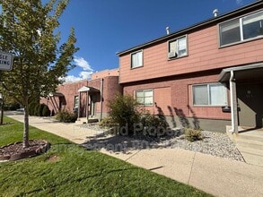 Building Photo - 513 E 700 S