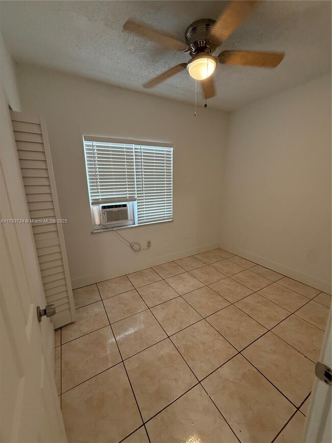 Foto del edificio - 6907 NW 2nd Ave