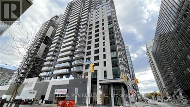 Building Photo - 180-180 George St