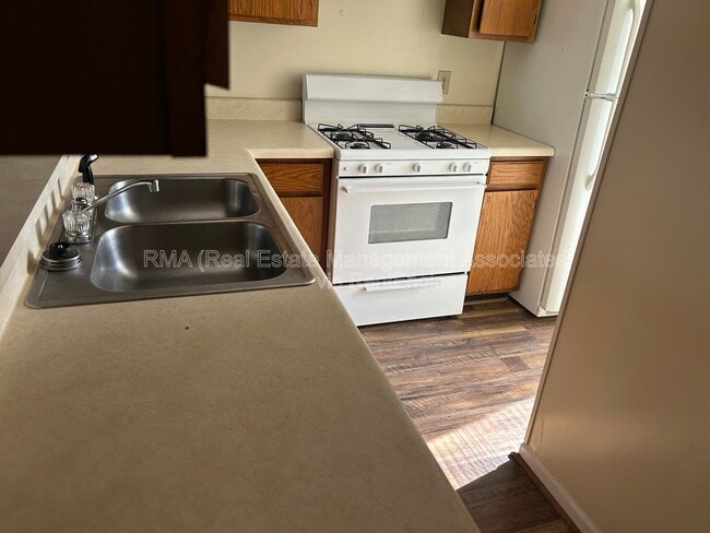 Foto del edificio - 108 Westwind Ct